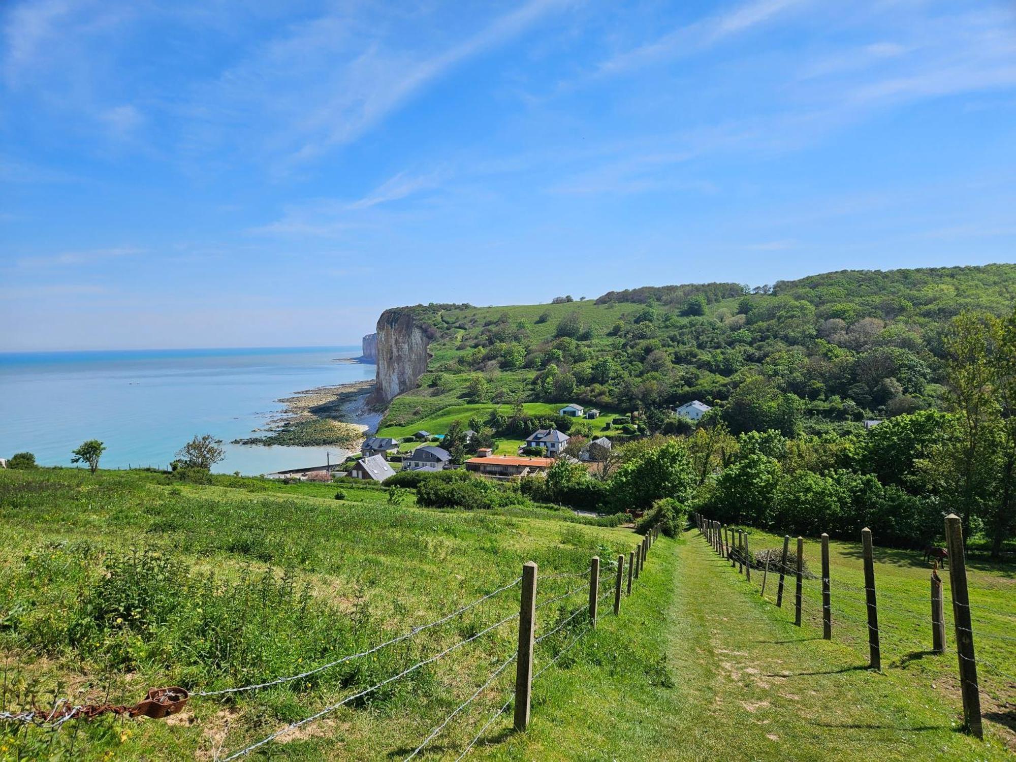 Gites 4,6 Personnes Fecamp Etretat Colleville Exterior foto
